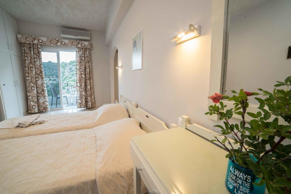 Athena Apartments อาเยียกาลินี ภายนอก รูปภาพ